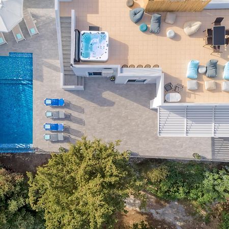 Villa Yolo Almirida المظهر الخارجي الصورة